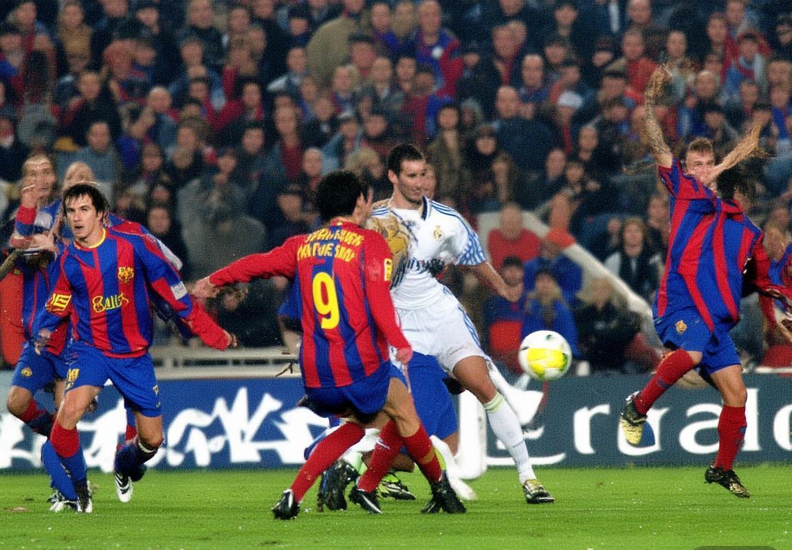 2006年巴塞罗那VS皇家马德里经典对决回顾：激情燃烧的足球史诗