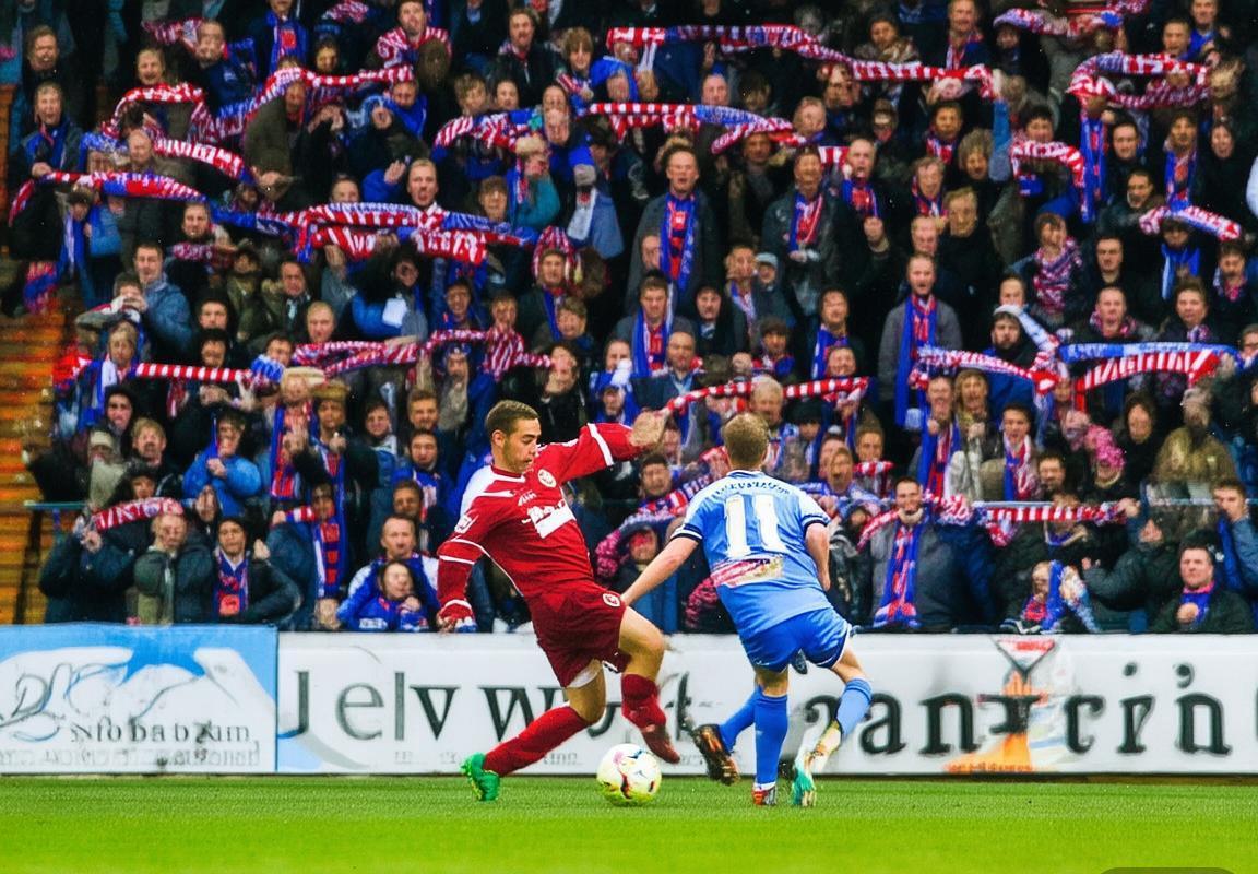 2018英超焦点战：哈德斯菲尔德vs伯恩利激情对决解析